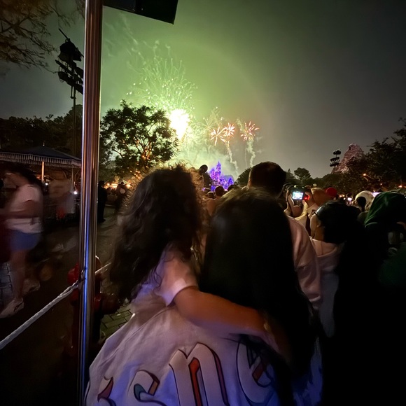 Meet your Posher, Jessica - Picture 1 of 1